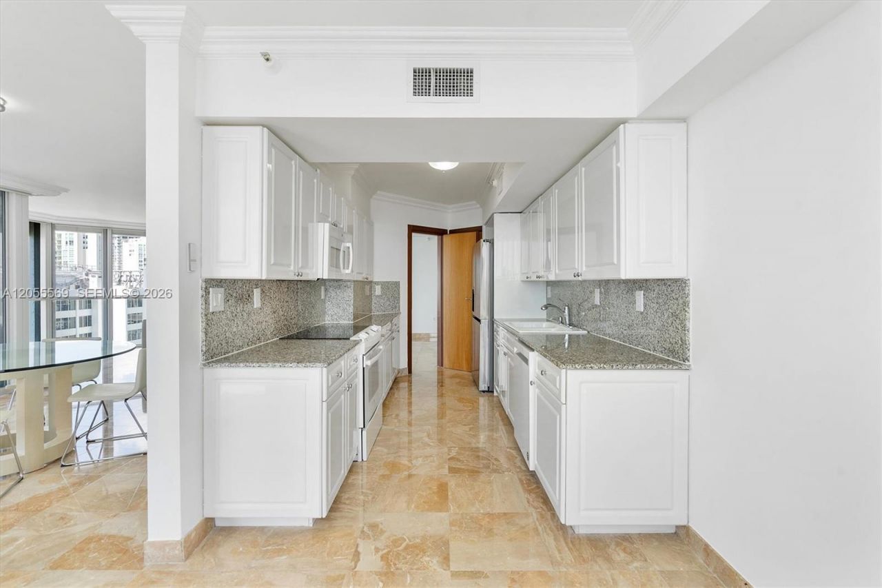 16711 Collins Ave, Unit 1207, Sunny Isles Beach, FL 33160 Photo