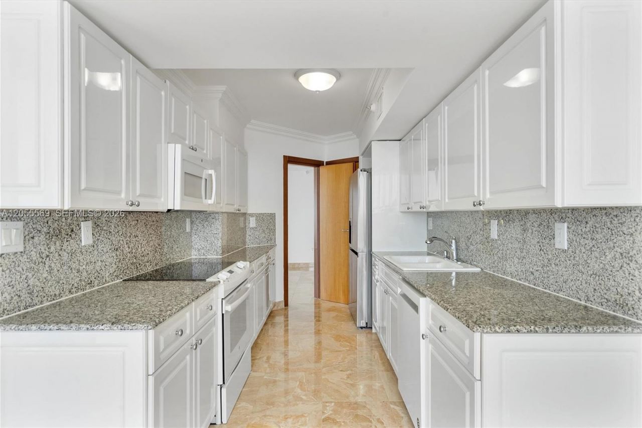 16711 Collins Ave, Unit 1207, Sunny Isles Beach, FL 33160 Photo