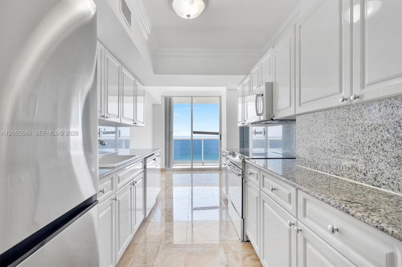 16711 Collins Ave, Unit 1207, Sunny Isles Beach, FL 33160 Photo