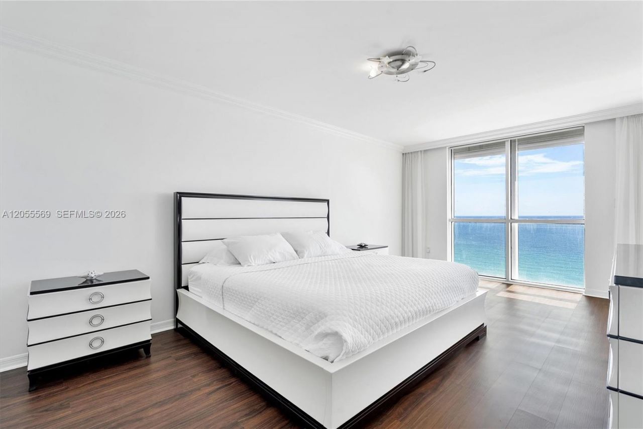 16711 Collins Ave, Unit 1207, Sunny Isles Beach, FL 33160 Photo