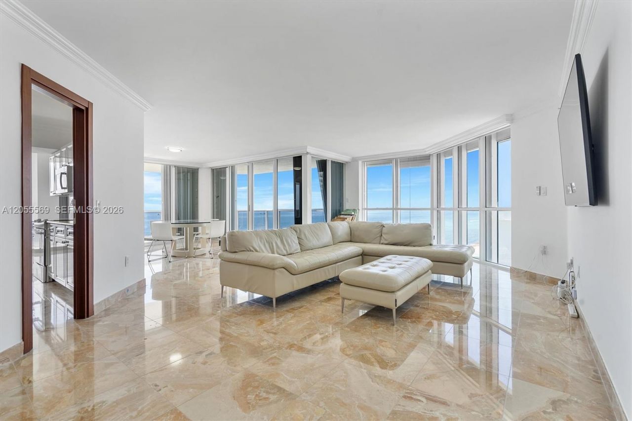 16711 Collins Ave, Unit 1207, Sunny Isles Beach, FL 33160 Photo