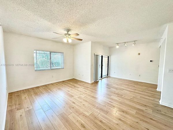2807 Veronia Dr , Unit 301, Palm Beach Gardens, FL 33410