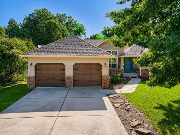126 N Julie Drive , Republic, MO 65738