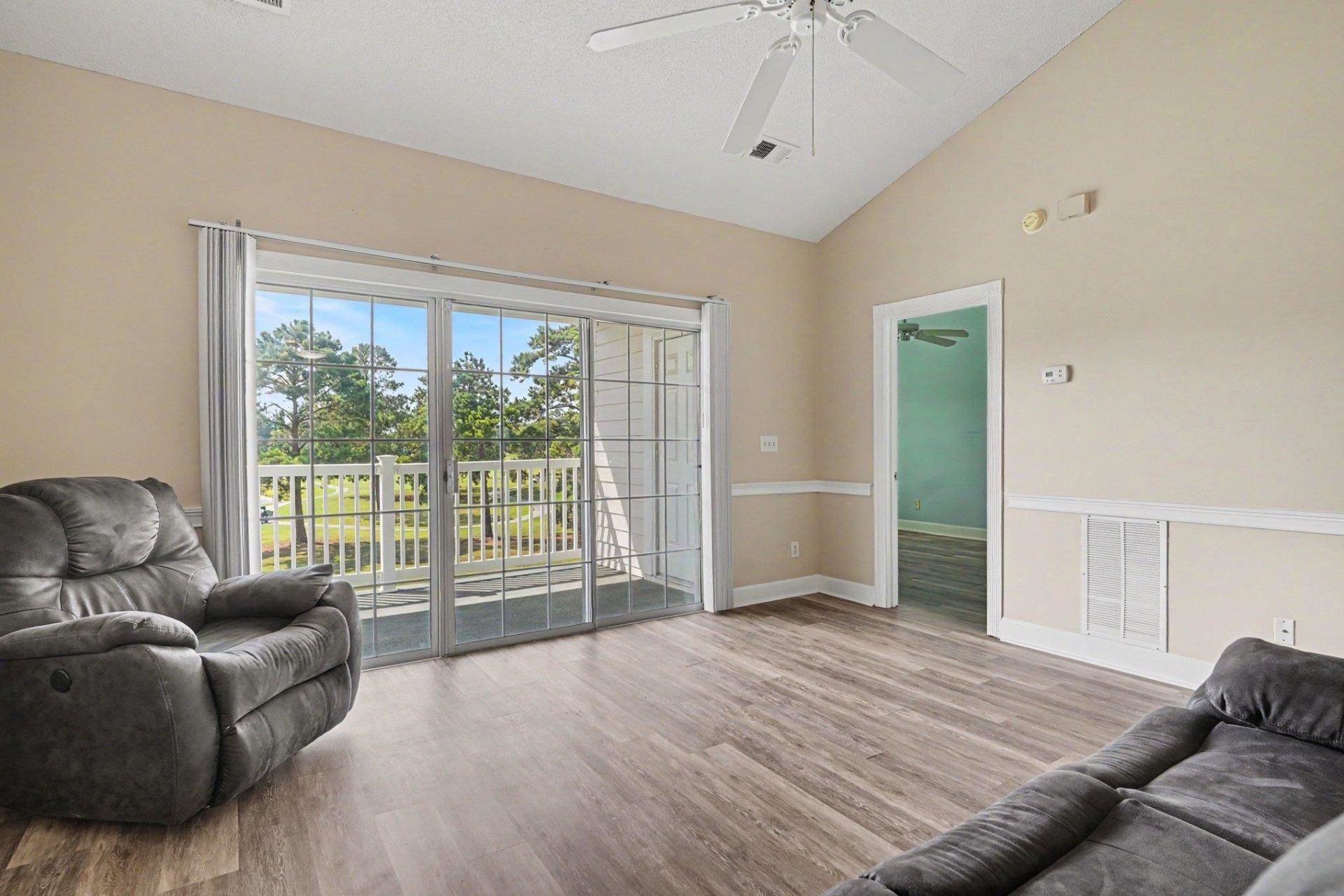 4815 Orchid Way  Photo 4