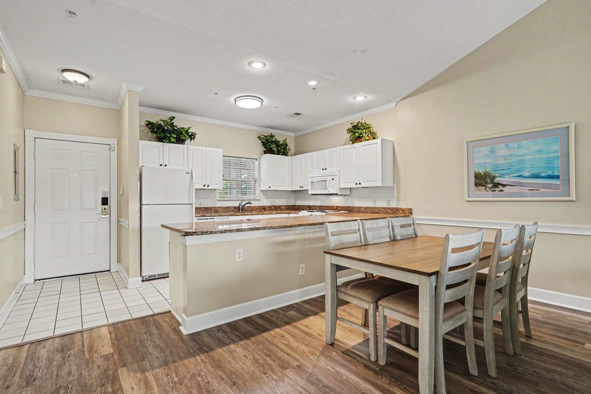 4815 Orchid Way  Photo 7