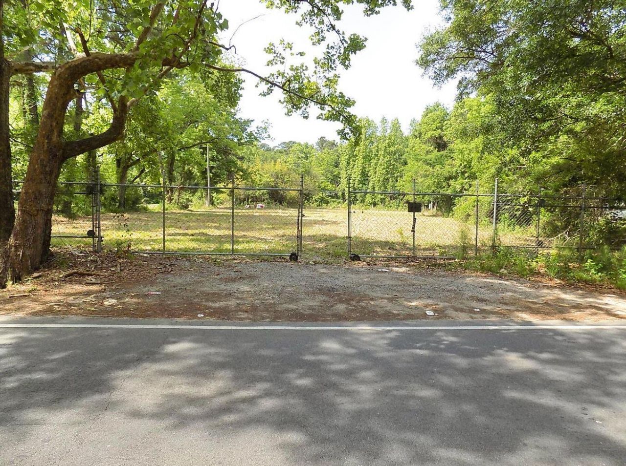 587 Main Road Photo 11