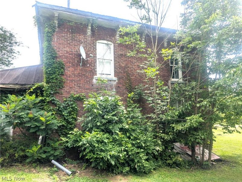 5715 Greer Road SE, Uhrichsville, OH 44683 Photo 4