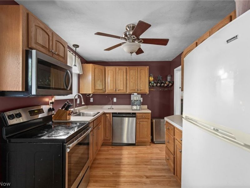 67662 Broadway Avenue, Bridgeport, OH 43912 Photo 7