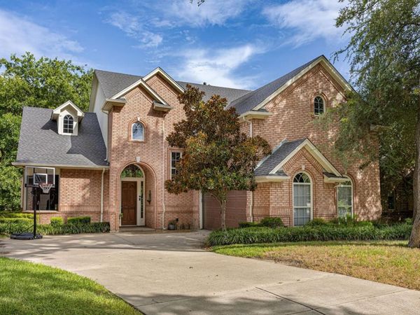 5832 Forest Bend Place, Fort Worth, TX 76112