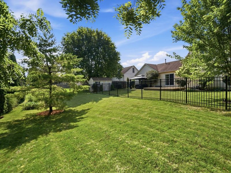 785 W Pinehurst Drive, Tipp City, OH 45371 Photo 48