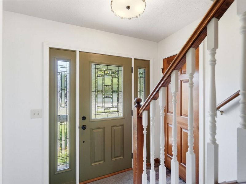 785 W Pinehurst Drive, Tipp City, OH 45371 Photo 9
