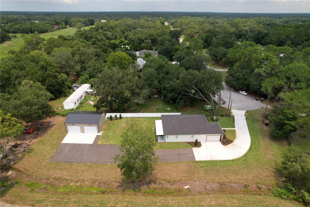 8308 Gibson Oaks Drive, Lakeland, FL 33809 Photo