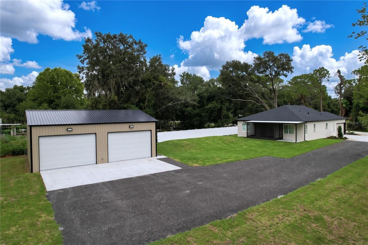 8308 Gibson Oaks Drive, Lakeland, FL 33809 Photo