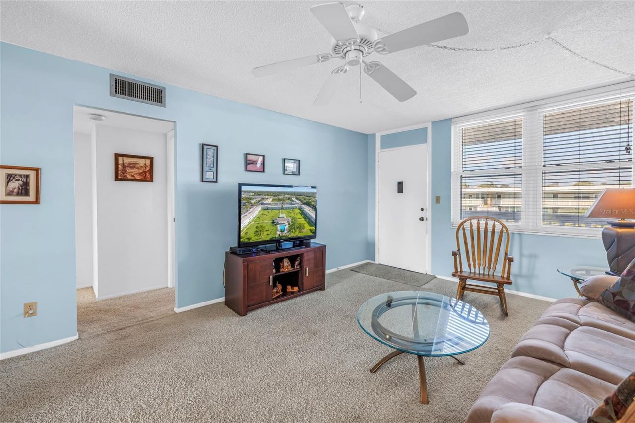 4715 Bay Street Ne, Unit 320, Saint Petersburg, FL 33703 Photo