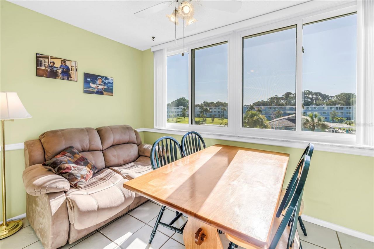 4715 Bay Street Ne, Unit 320, Saint Petersburg, FL 33703 Photo