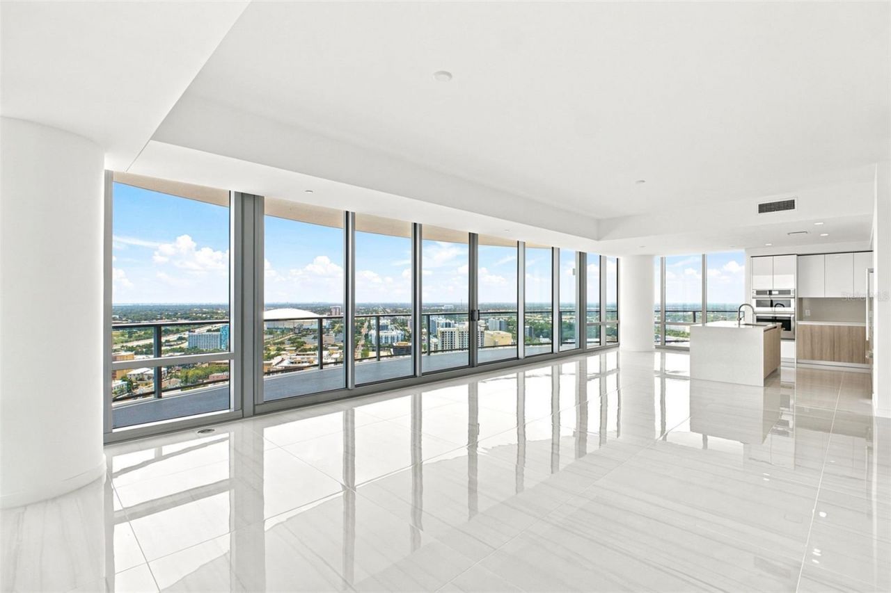 400 Central Avenue, Unit 2901, Saint Petersburg, FL 33701 Photo