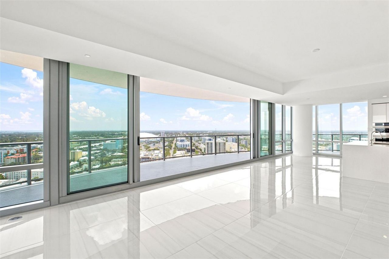 400 Central Avenue, Unit 2901, Saint Petersburg, FL 33701 Photo