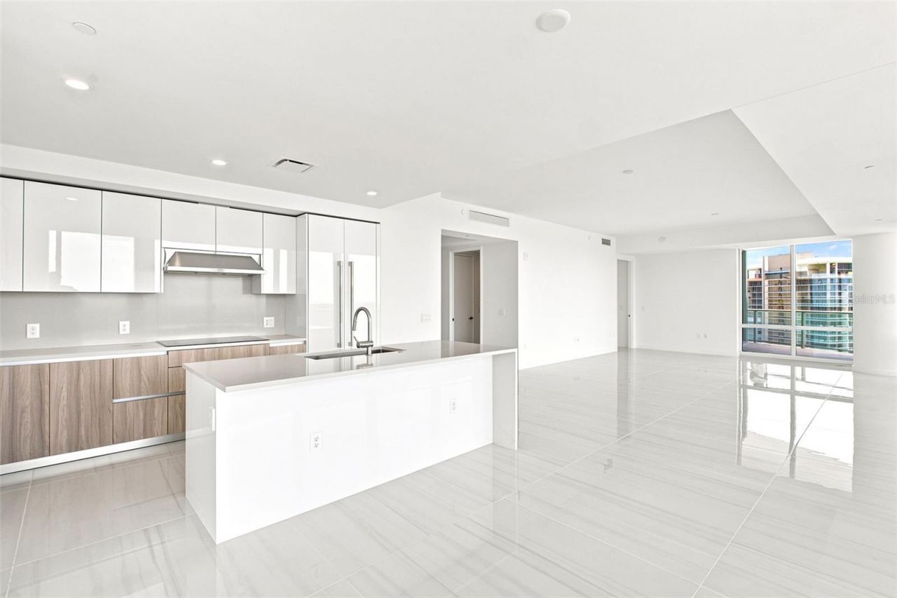 400 Central Avenue, Unit 2901, Saint Petersburg, FL 33701 Photo