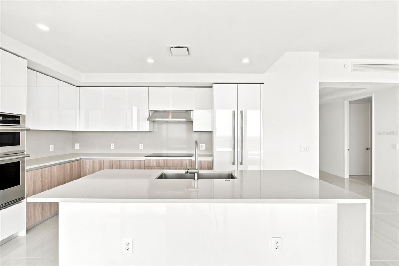 400 Central Avenue, Unit 2901, Saint Petersburg, FL 33701 Photo