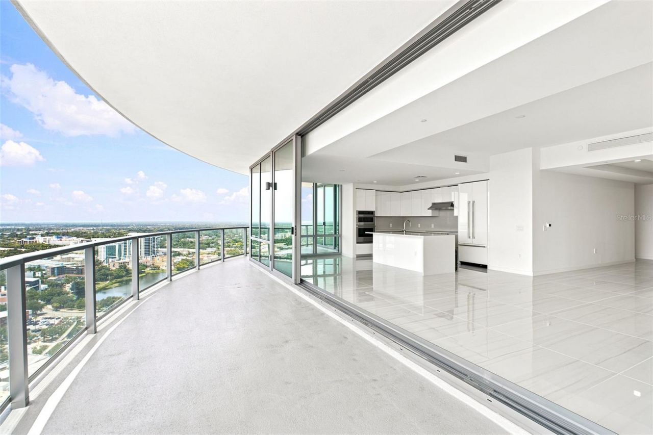 400 Central Avenue, Unit 2901, Saint Petersburg, FL 33701 Photo