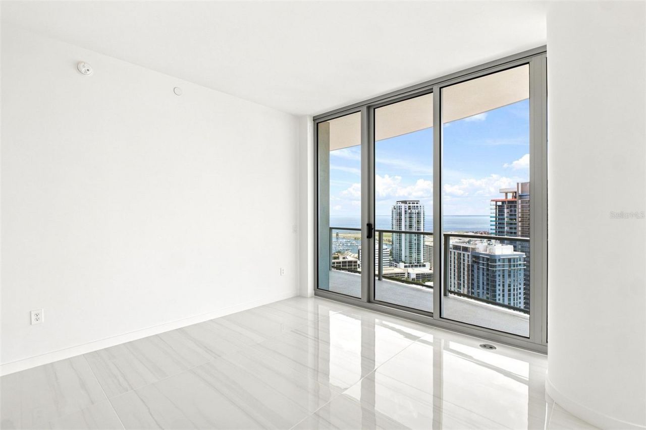 400 Central Avenue, Unit 2901, Saint Petersburg, FL 33701 Photo
