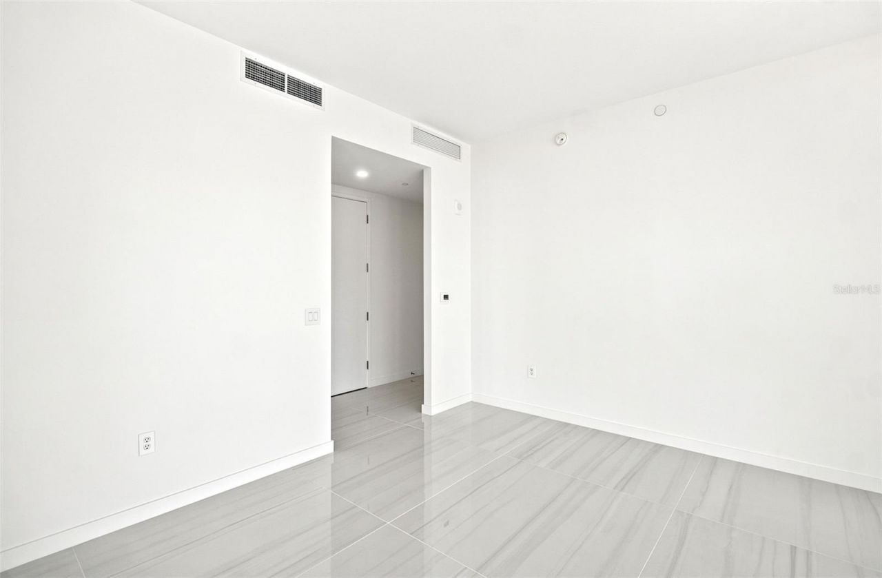400 Central Avenue, Unit 2901, Saint Petersburg, FL 33701 Photo