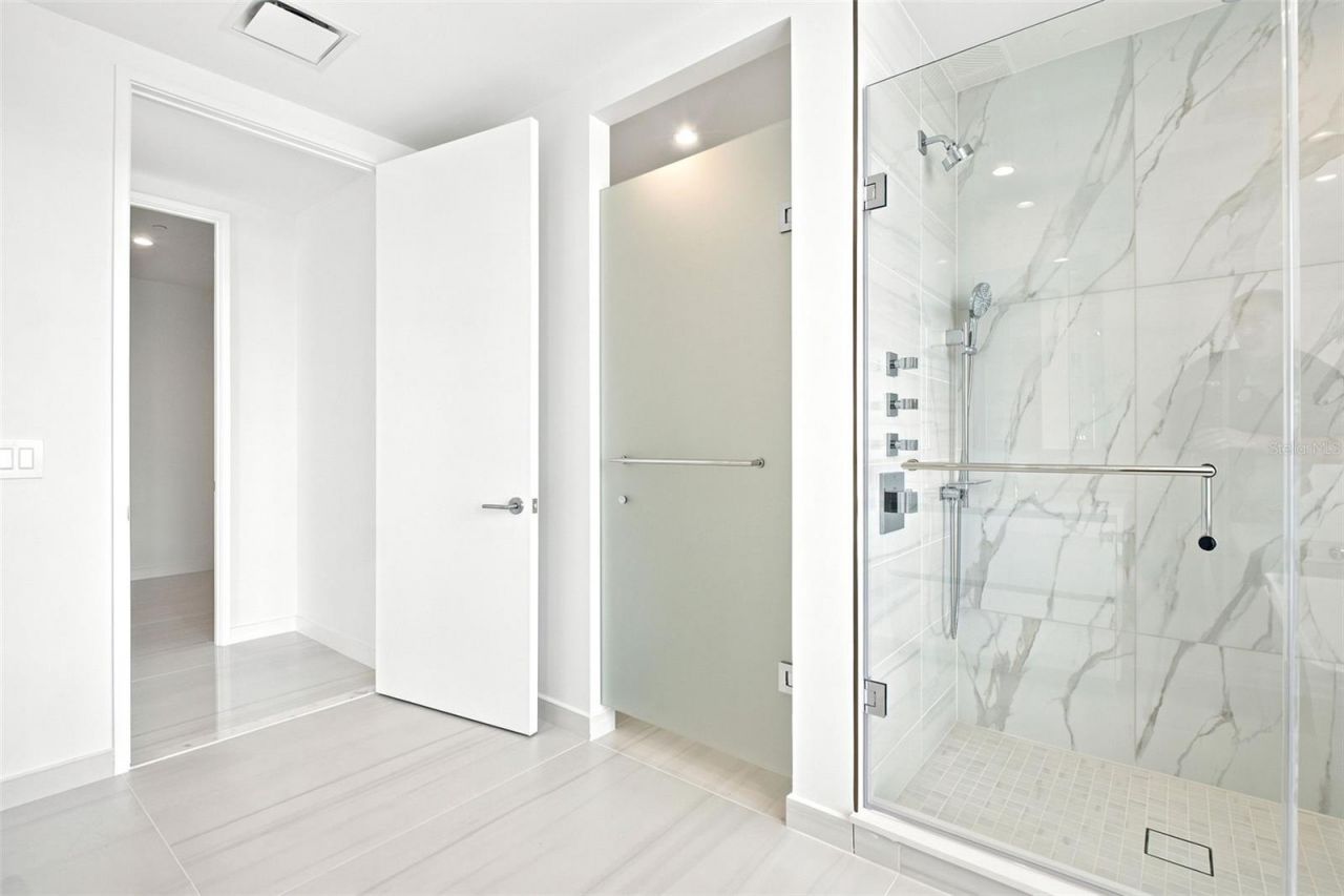 400 Central Avenue, Unit 2901, Saint Petersburg, FL 33701 Photo