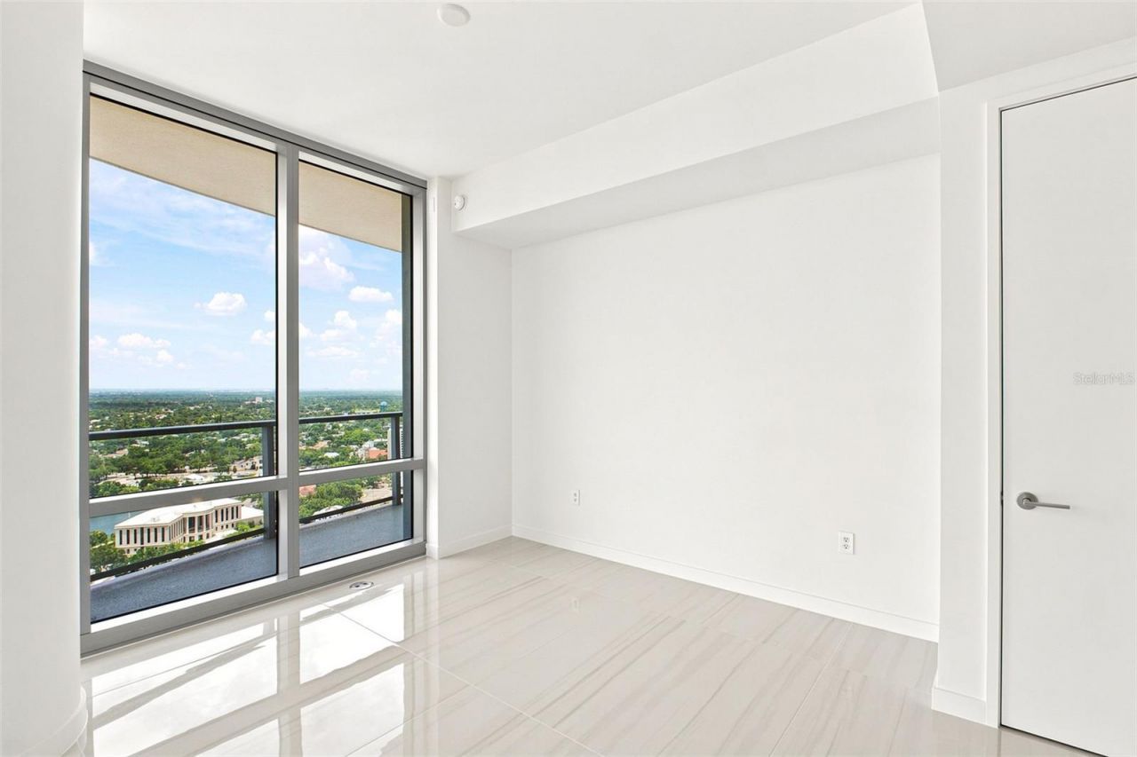 400 Central Avenue, Unit 2901, Saint Petersburg, FL 33701 Photo