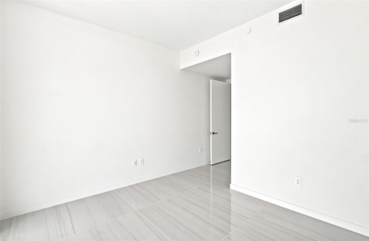 400 Central Avenue, Unit 2901, Saint Petersburg, FL 33701 Photo