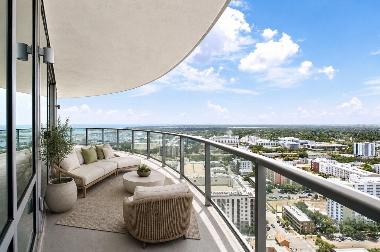 400 Central Avenue, Unit 2901, Saint Petersburg, FL 33701 Photo