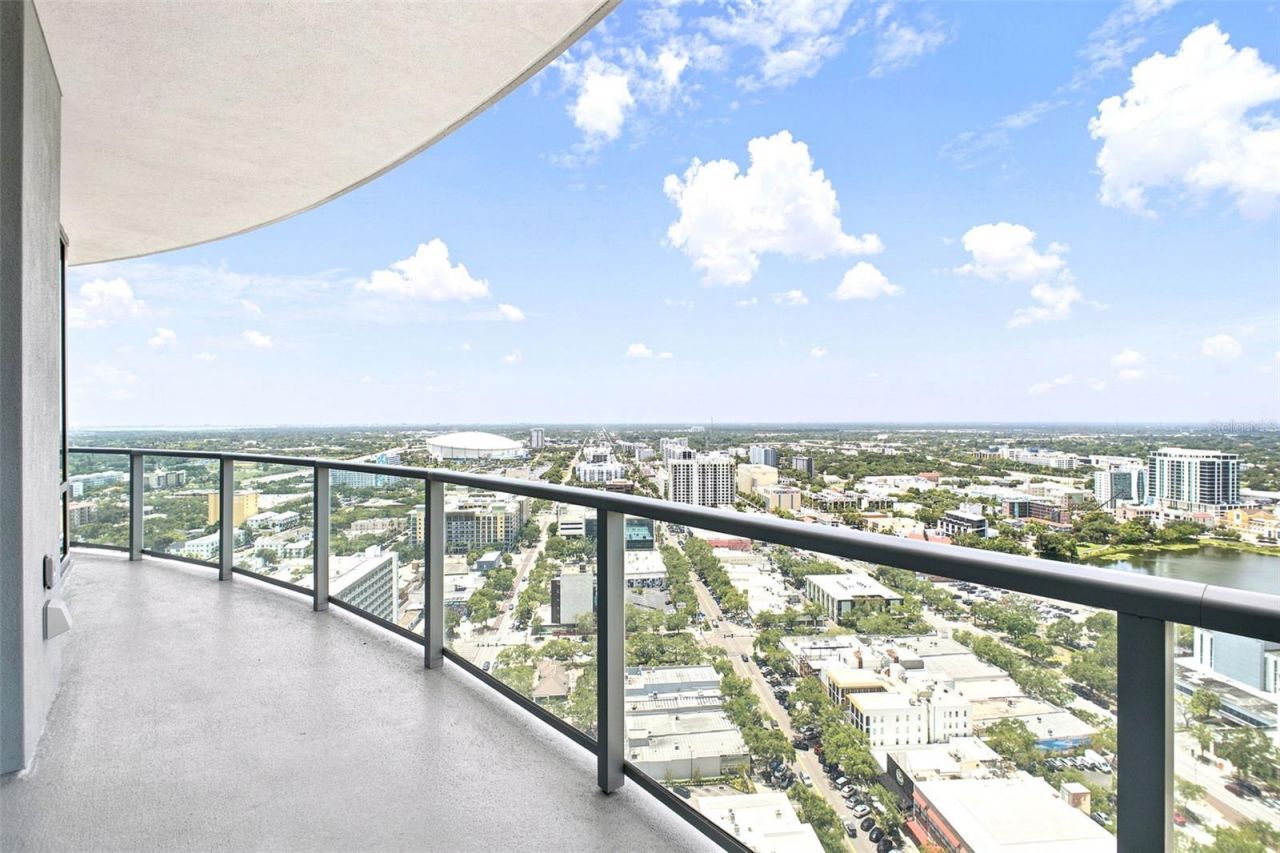 400 Central Avenue, Unit 2901, Saint Petersburg, FL 33701 Photo