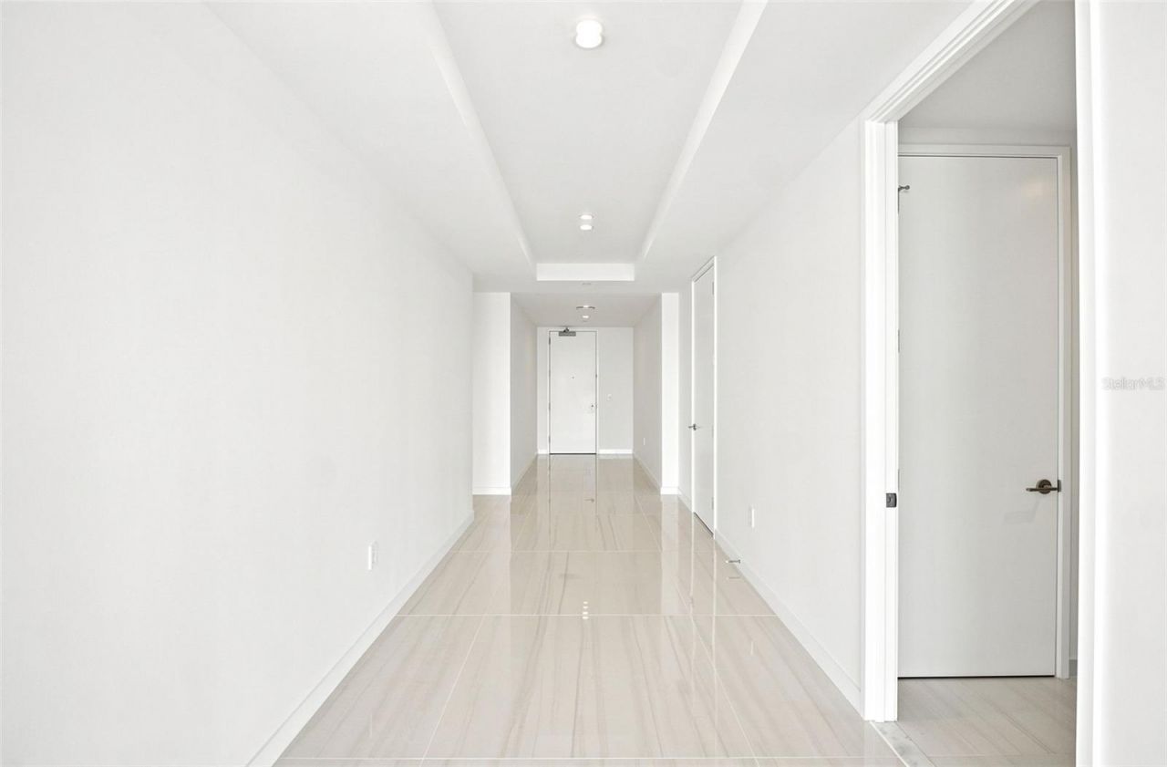400 Central Avenue, Unit 2901, Saint Petersburg, FL 33701 Photo