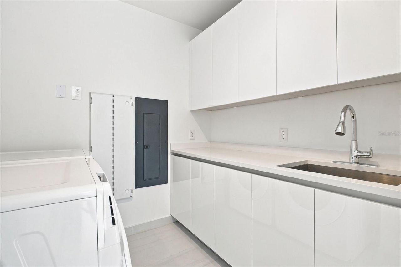 400 Central Avenue, Unit 2901, Saint Petersburg, FL 33701 Photo