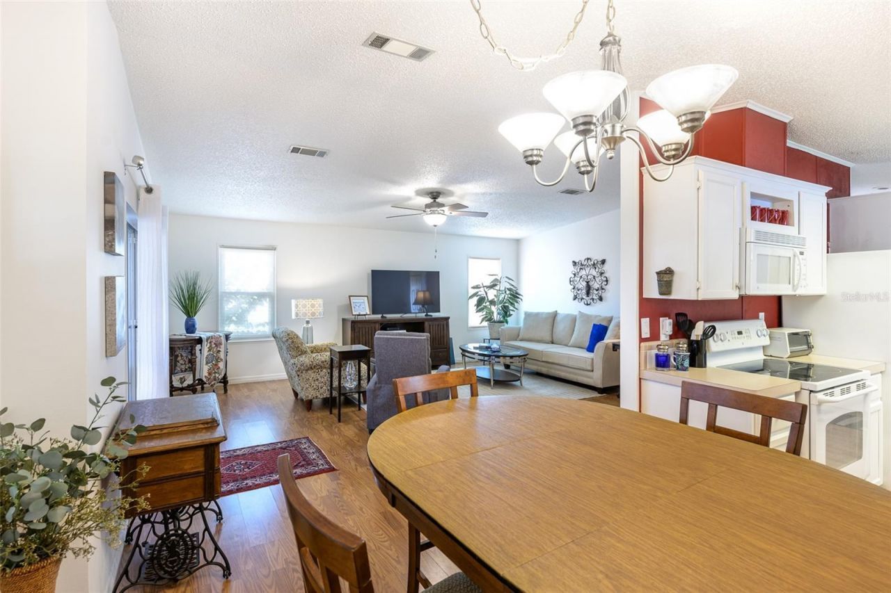 5707 45th Street E, Unit 222, Bradenton, FL 34203 Photo