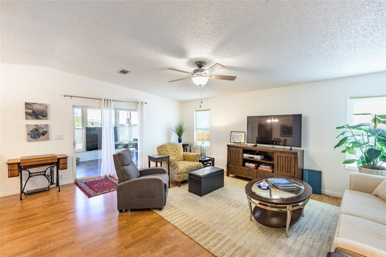 5707 45th Street E, Unit 222, Bradenton, FL 34203 Photo