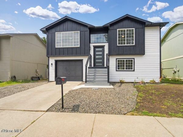 3115 N 12th ST , Coeur d'Alene, ID 83815