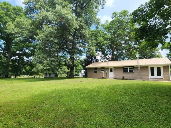 1577 W State Road 32, Veedersburg, IN 47987