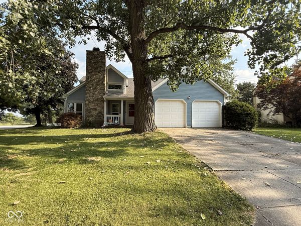 9102 Fireside, Indianapolis, IN 46250