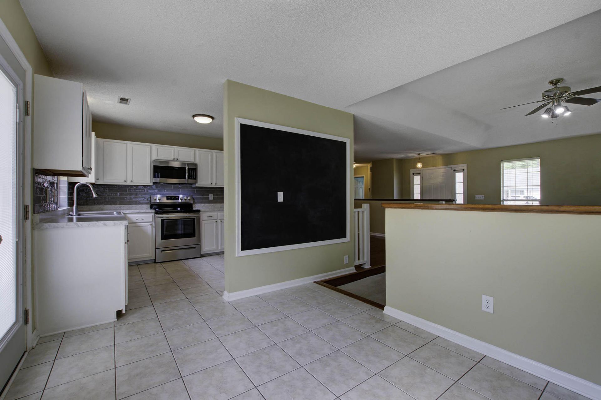 442 Indigo Road Photo 10
