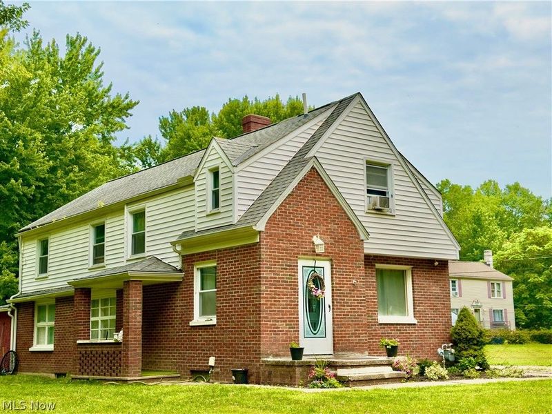 557 North Avenue, Geneva, OH 44041 Photo 1