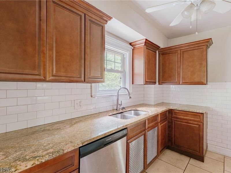 1660 Maple Road, Cleveland Heights, OH 44121 Photo 10
