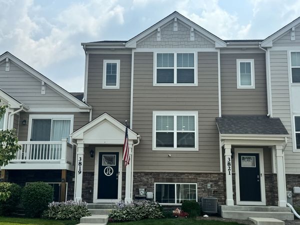 3819 Honeysuckle Lane , Elgin, IL 60124