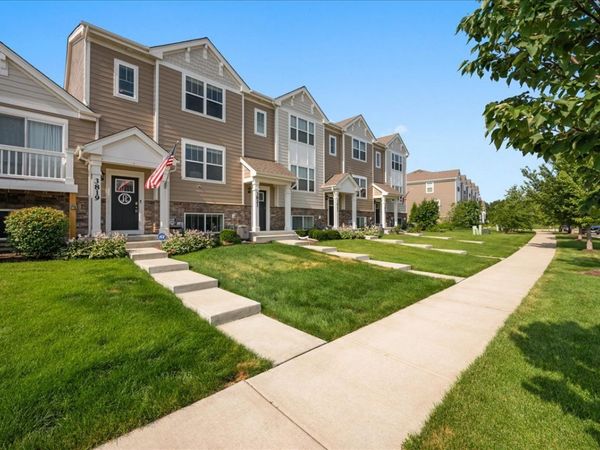 3819 Honeysuckle Lane , Elgin, IL 60124