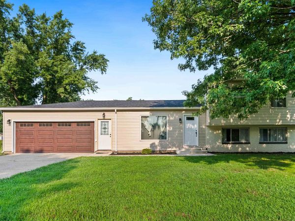 1823 Rosemont Avenue, Warsaw, IN 46580