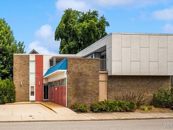 100 Mascoutah Avenue , Belleville, IL 62220