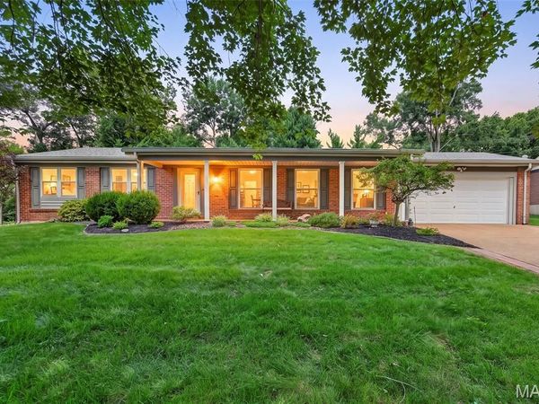 13247 Delft Drive, St Louis, MO 63146