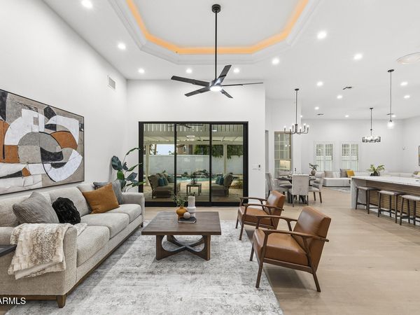 1120 N WREN Drive, Gilbert, AZ 85234