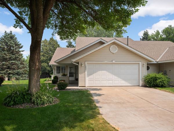 1082 Riverwood Court, Hastings, MN 55033
