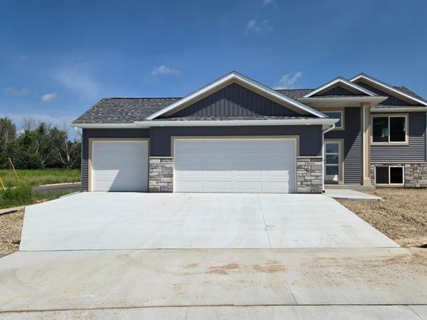 1801 12th Avenue NE, Austin, MN 55912
