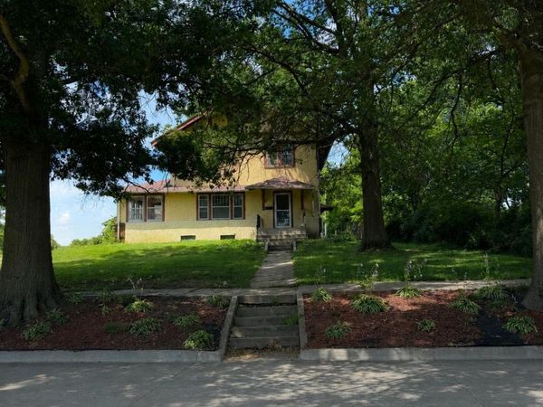 205 Shellway Drive, Mount Ayr, IA 50854